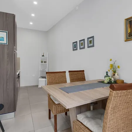 Center Dvor Kalalarga