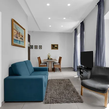 Center Dvor Kalalarga