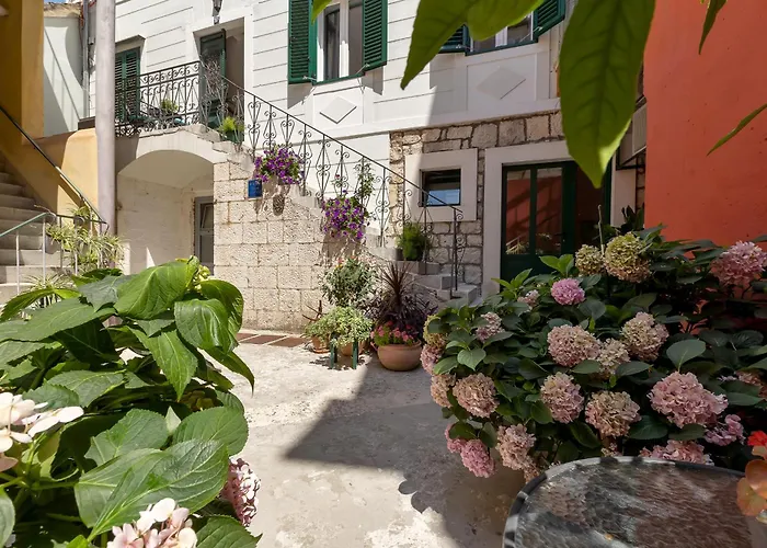 Apartament Center Dvor Kalalarga *