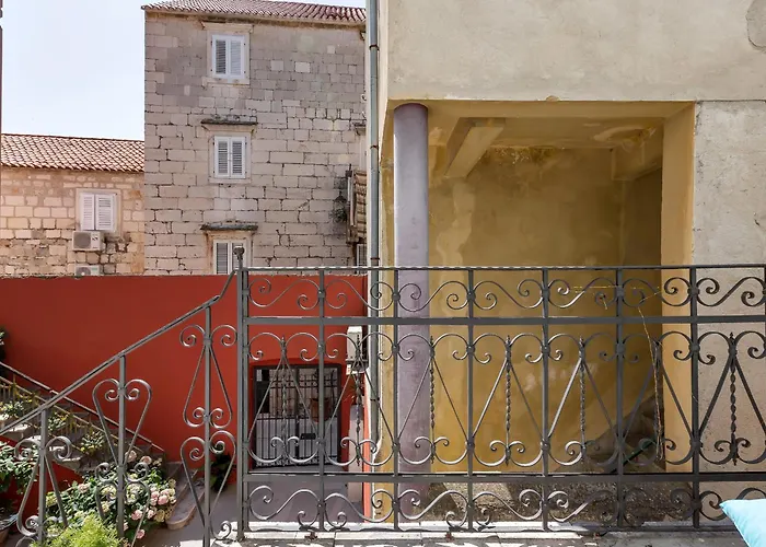 Apartament Center Dvor Kalalarga *