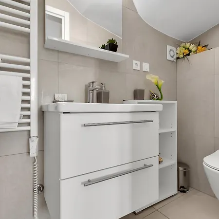 Apartman Center Dvor Kalalarga Makarska