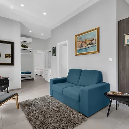 Center Dvor Kalalarga Apartman *