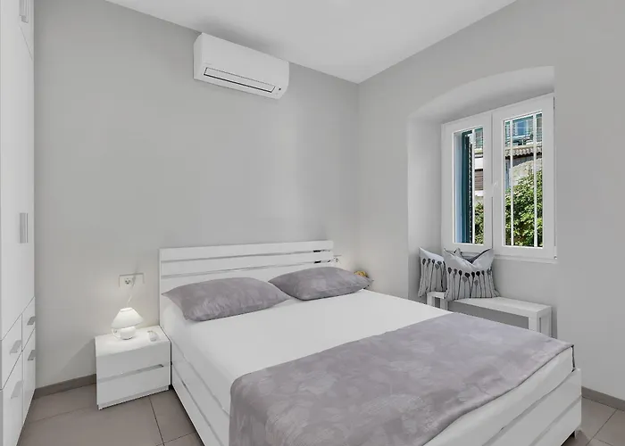 Daire Center Dvor Kalalarga Makarska